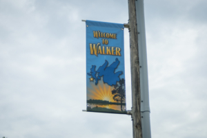Mainstreet Designs- Light Pole City Banner placement