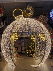 Christmas Display- Cinderella walkthrough