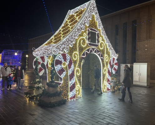 Gingerbread House 18 Foot