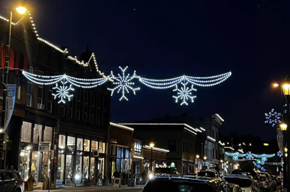 123456 swags and snowflakes streetlines